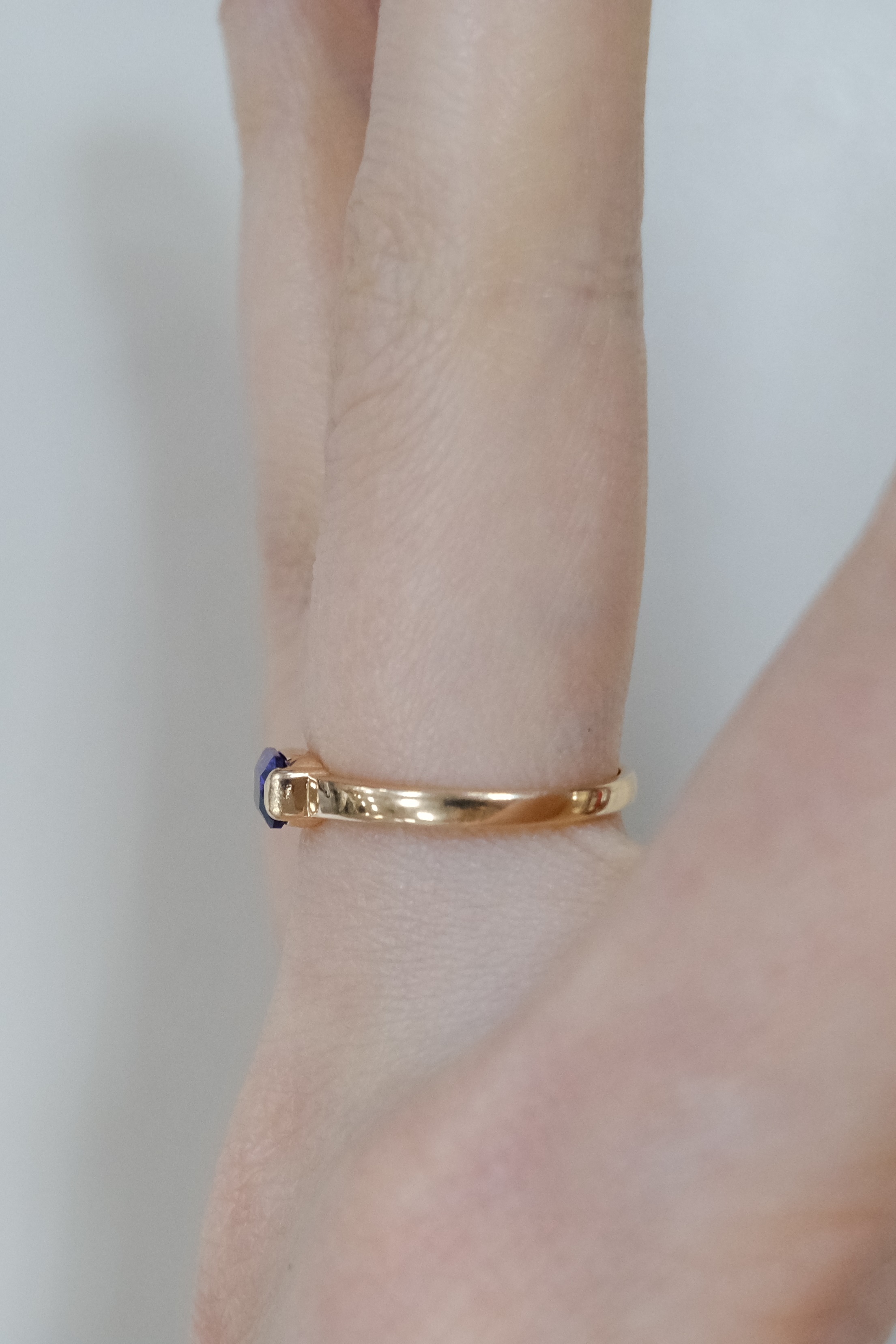 Серебряное кольцо с аметистом
